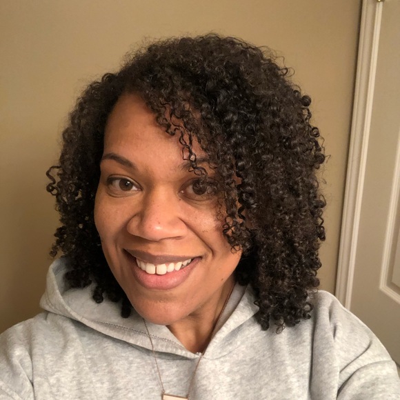 Meet your Posher, Denise - Picture 1 of 1